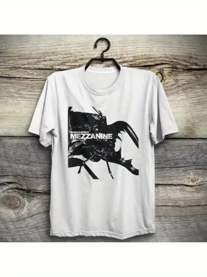 Un t-shirt unisexe de fan de A Fresh Massive Attack Mezzanine 1998, un cadeau idéal pour les passion