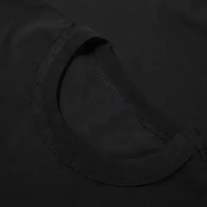 T-shirt rétro style classique neutre en charbon de bois pour hommes