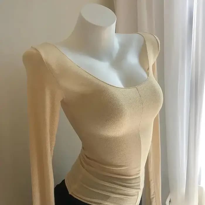 T-shirt élégant et tendance à col rond