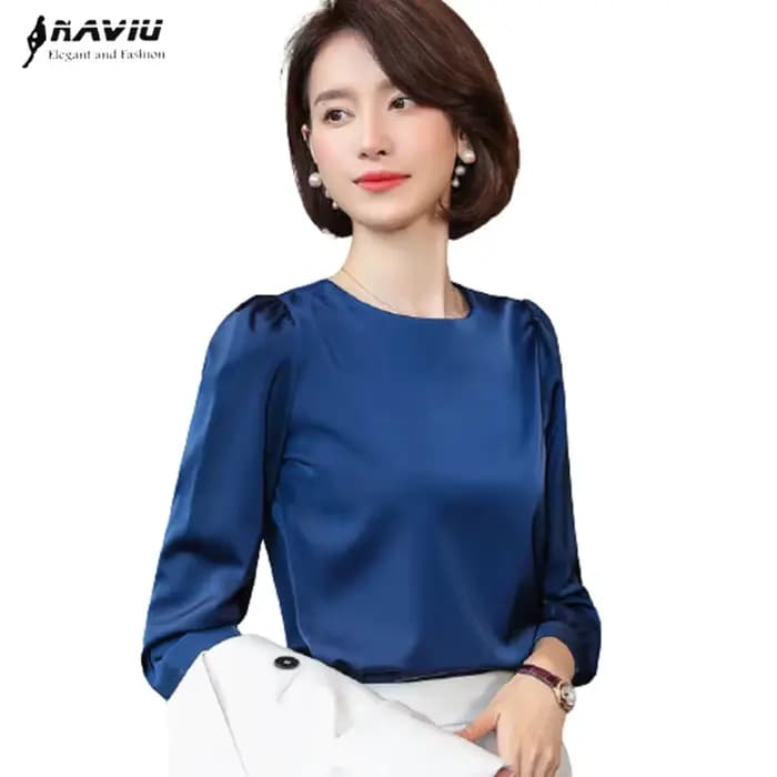 Chemise blanche à manches longues et col rond pour femme