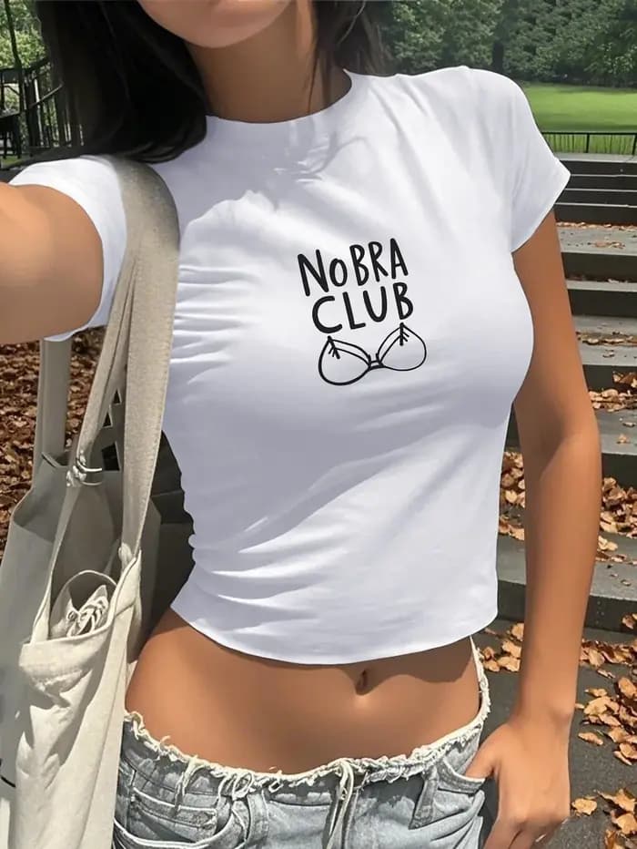 T-shirt graphique sans soutien-gorge pour femme avec texte audacieux