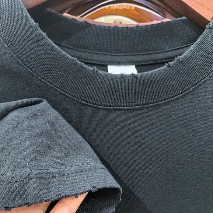 T-shirt surdimensionné avec LOGO personnalisé déchiré