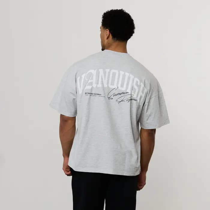 T-shirt de sport gris, style streetwear