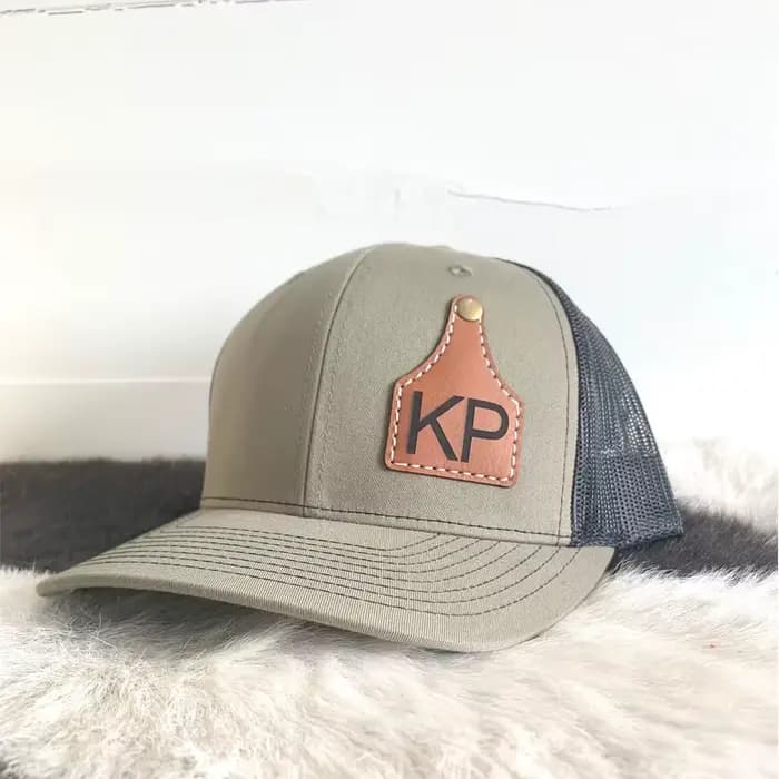 Casquettes en cuir personnalisées
