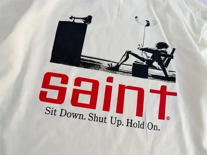 S'asseoir. Taisez-vous. Attendez. T-shirt Saint Vintage style streetwear coupe ample pour hommes et femmes