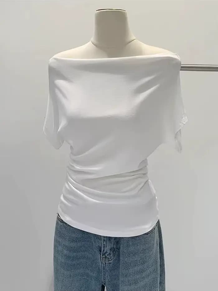 T-shirt noir à manches courtes pour femmes