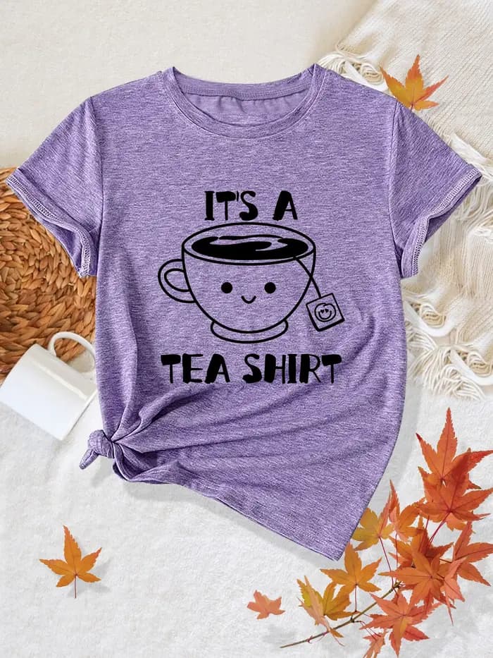It's A Tea Shirt T-shirt pour femme - Motif avec jeu de mots mignon, haut décontracté violet