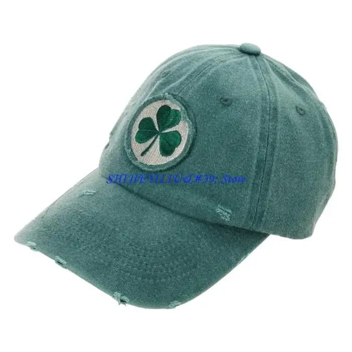 Casquette en coton brodée feuilles trèfle vertes E21F