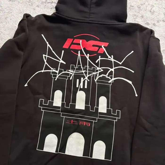 Sweat à capuche oversize zippé rouge style grunge streetwear gothique