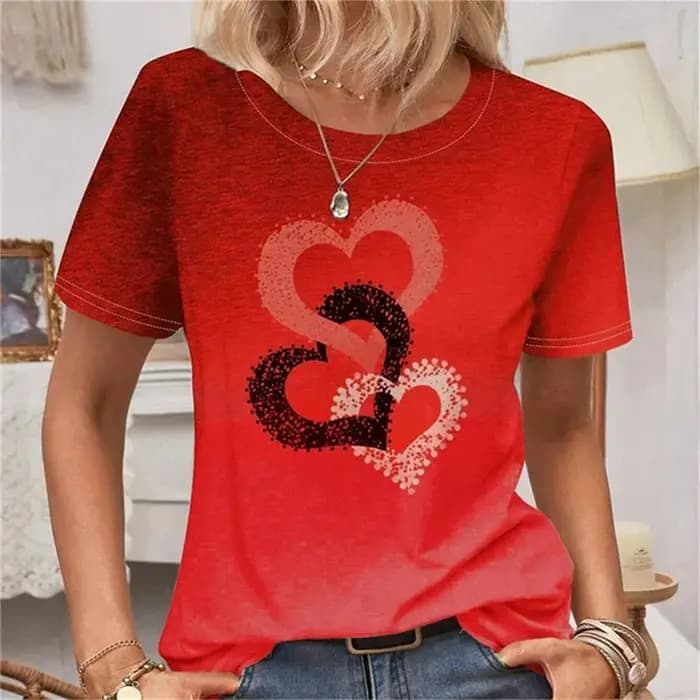 T-shirt à motif d'amour de coeur pour les femmes