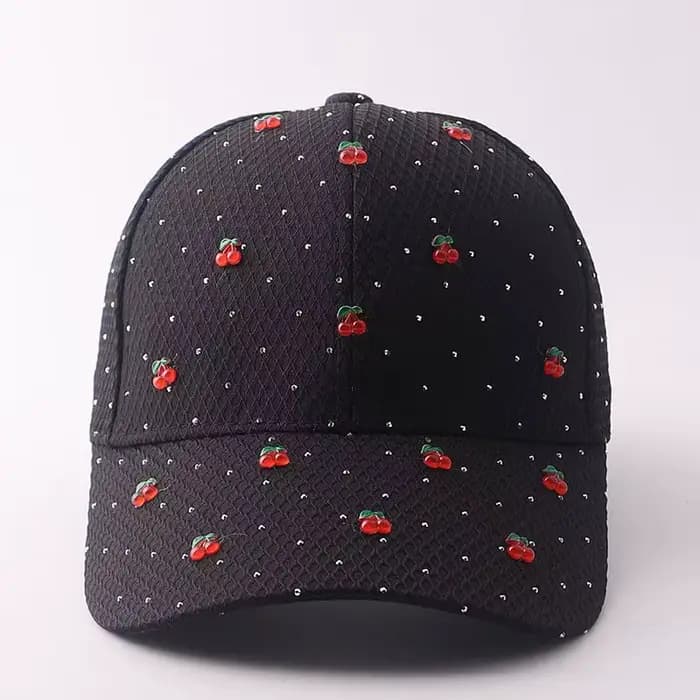 Casquette de baseball couleur bonbon, élégante avec des embellissements en strass, des accents frais