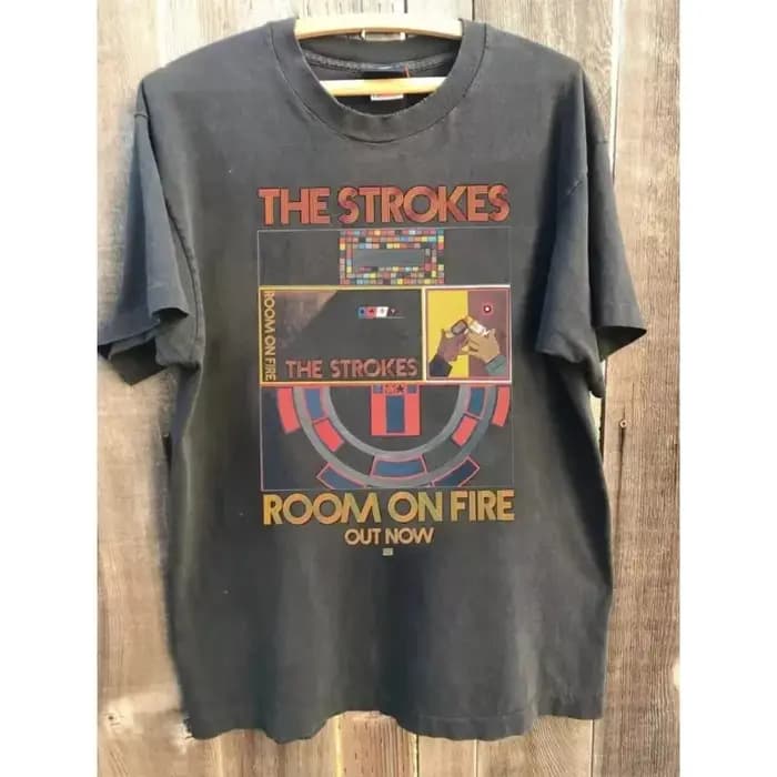 T-shirt rétro style classique neutre en charbon de bois pour hommes