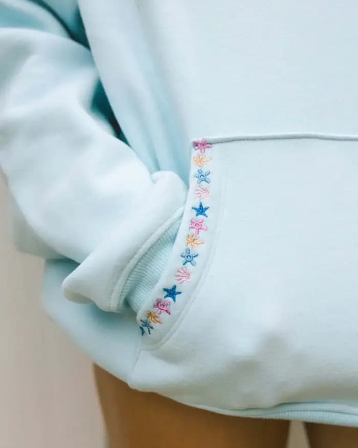 Nouveau sweat à capuche brodé pour femme