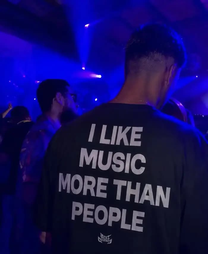 T-shirt rétro humoristique avec slogan