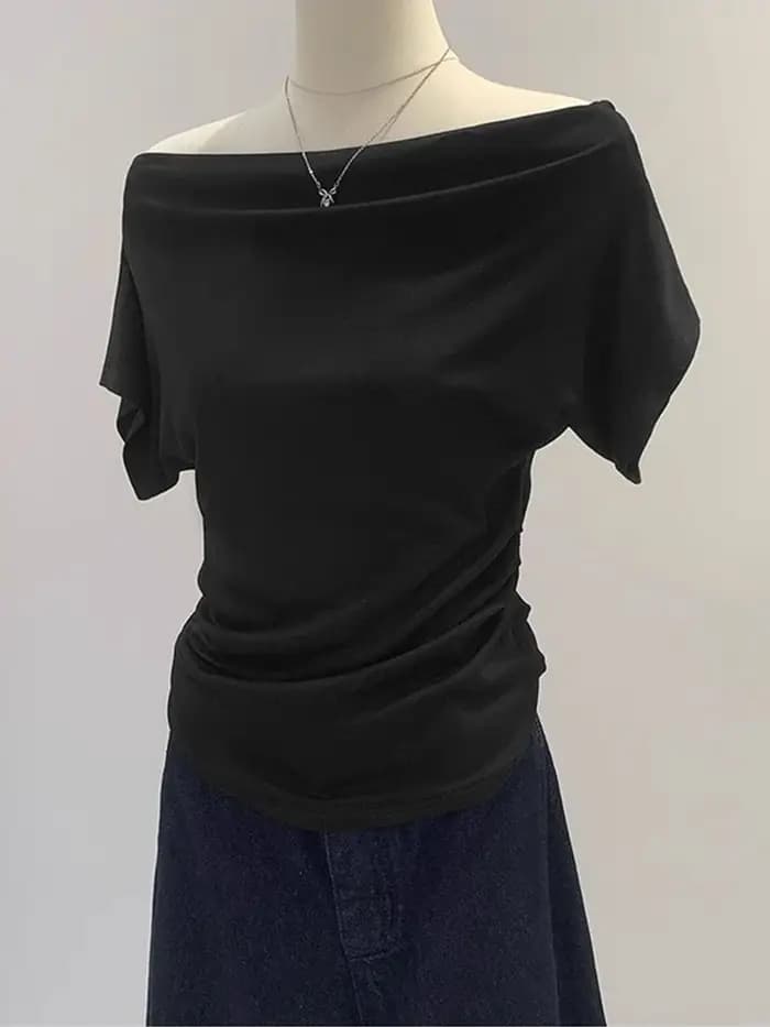 T-shirt noir à manches courtes pour femmes