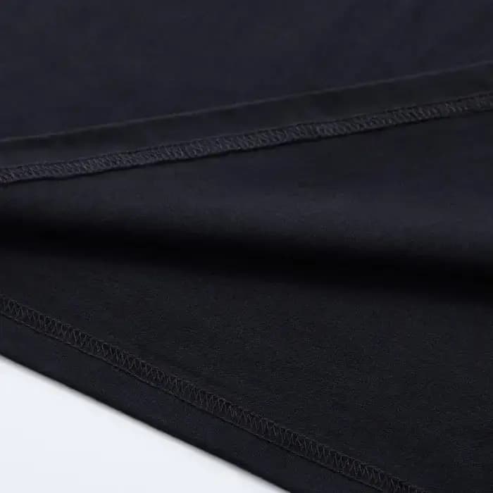 T-shirt à motif rébelliant Vasco Rossi - Noir avec des touches jaunes et blanches audacieuses
