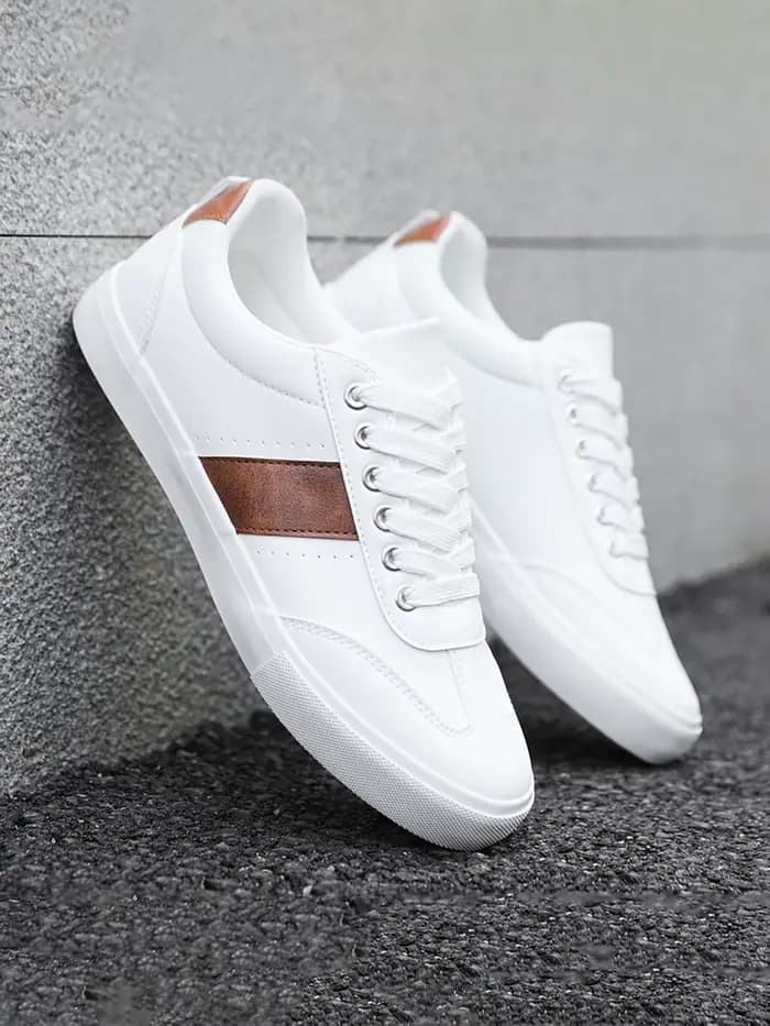 Chaussures de sport décontractées à la mode pour hommes - Design à lacets à bout rond, offrant une e