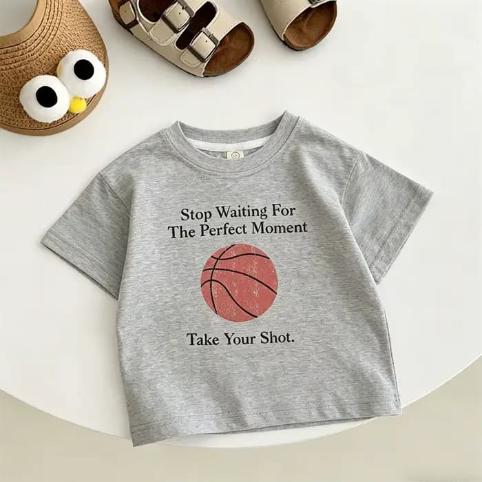 T-shirt imprimé basketball pour garçons