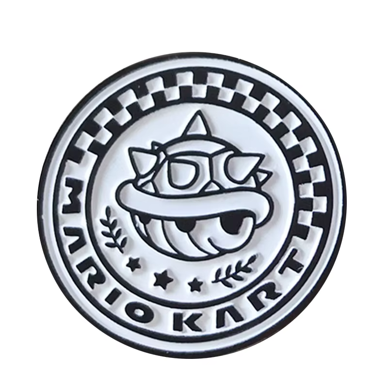 Badges de boutons Mariio kart, broche de jeu drôle, broche d'art noir et blanc, cadeau geeky