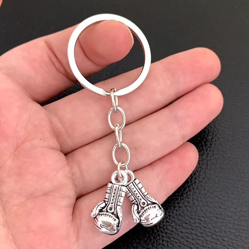 Bijoux de charme de gant de boxe, cadeaux de boxe, breloque de boxe, porte-clés en métal, accessoire