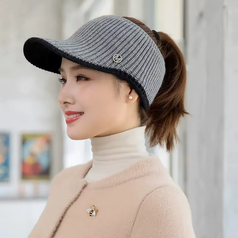 Chapeaux pour femmes Automne Hiver Sports Casquettes à visière ouverte Femme Tricoté Chaud Casquette