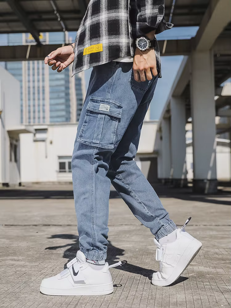 Jeans Jogger pour Hommes en Coton Lavé Légèrement Extensible Multi-Poches Denim Cargo Taille Asiatiq
