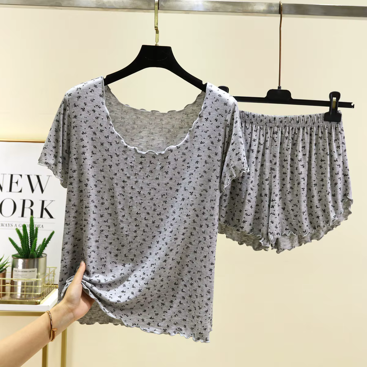 T-shirt modal à manches courtes pour femme, idéal pour l'été, avec imprimé amincissant, chemise de b