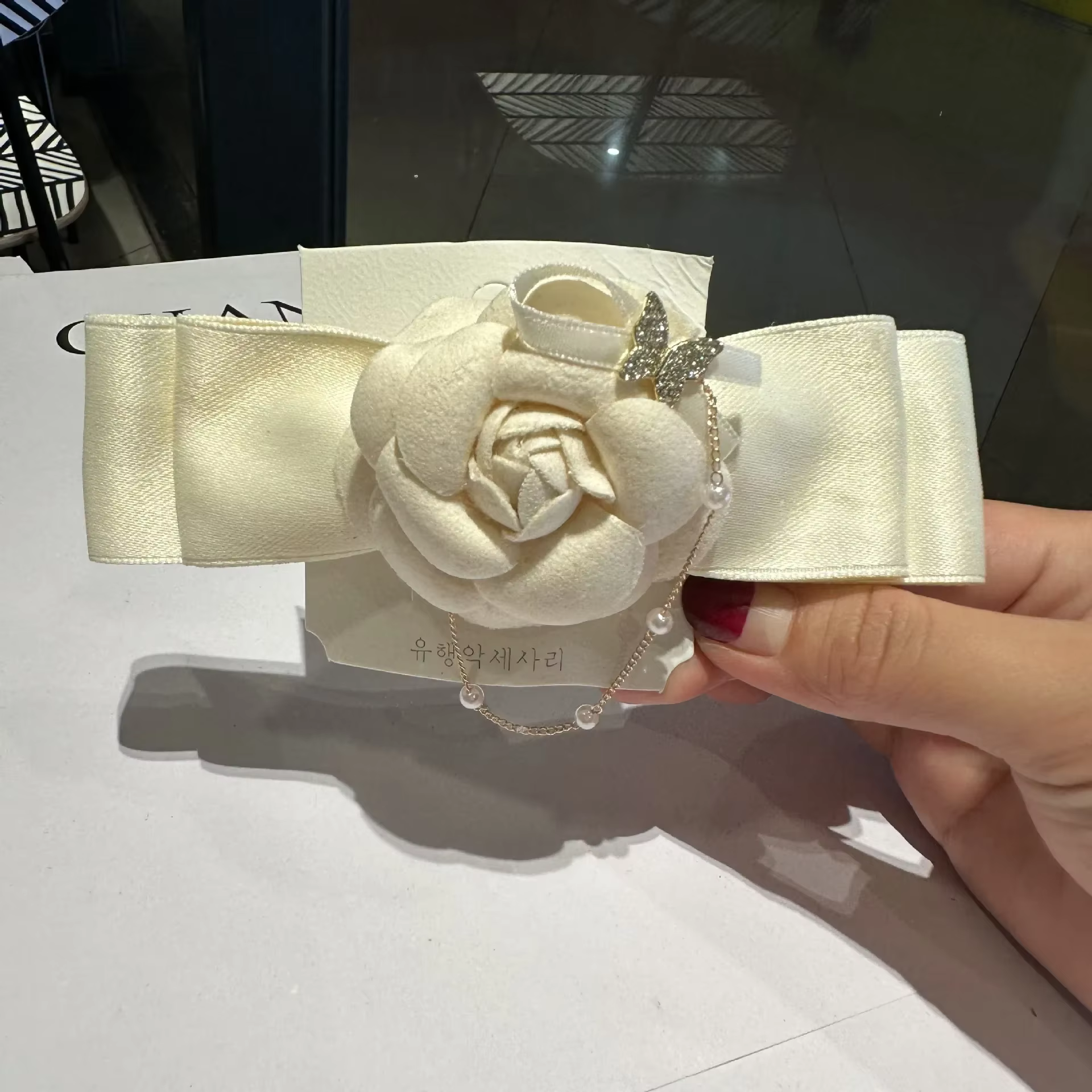 Pince à cheveux en tissu rétro avec pompon, fleur de camélia, épingle à cheveux, barrettes élégantes
