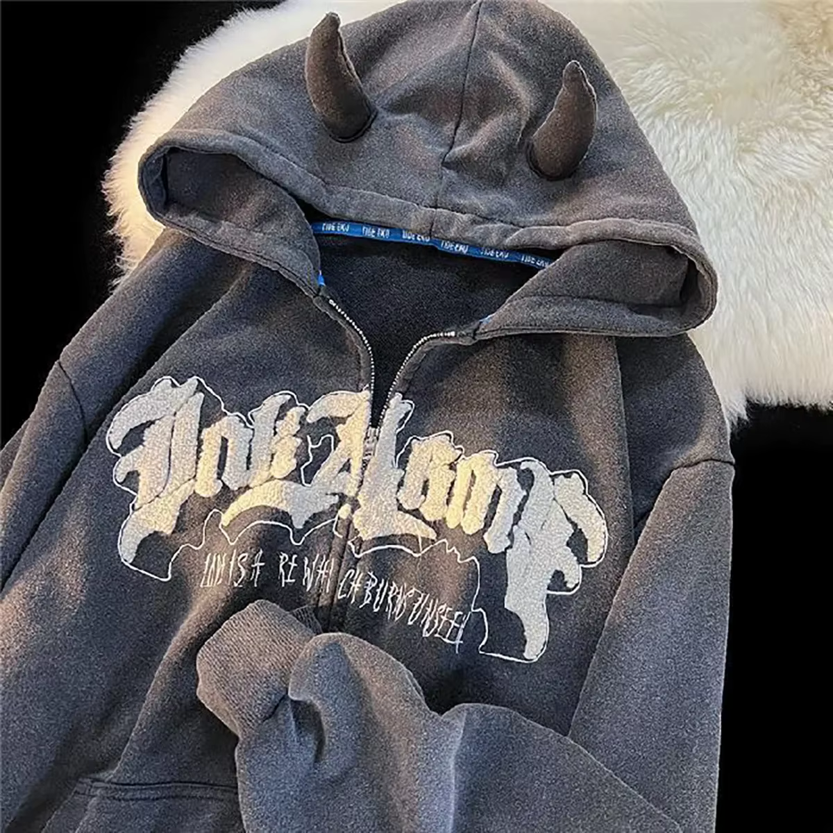 Y2K sweat à capuche zippé Harajuku Hip Hop graphiques brodés cornes du diable sweat à capuche hommes