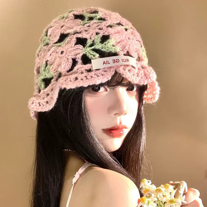 Bonnet en crochet ajouré à fleurs tendance, style urbain printanier pour femme, chapeau béret tricot