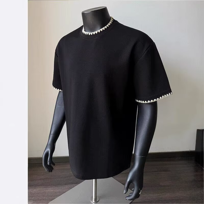 T-shirt à manches courtes pour homme avec empiècements aux épaules et petit encolure