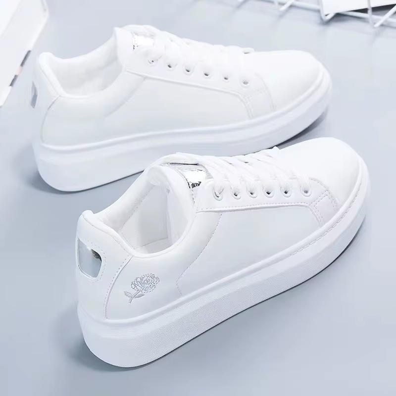 Femmes chaussures décontractées nouveau printemps blanc baskets respirant fleur à lacets femmes bask