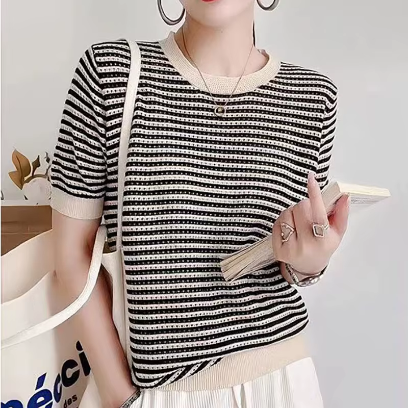 T-shirt Pour Femmes Tricoté Évider Mince Rayé Tshirt Été Tops Décontracté Col Rond T-shirt Femme T-s