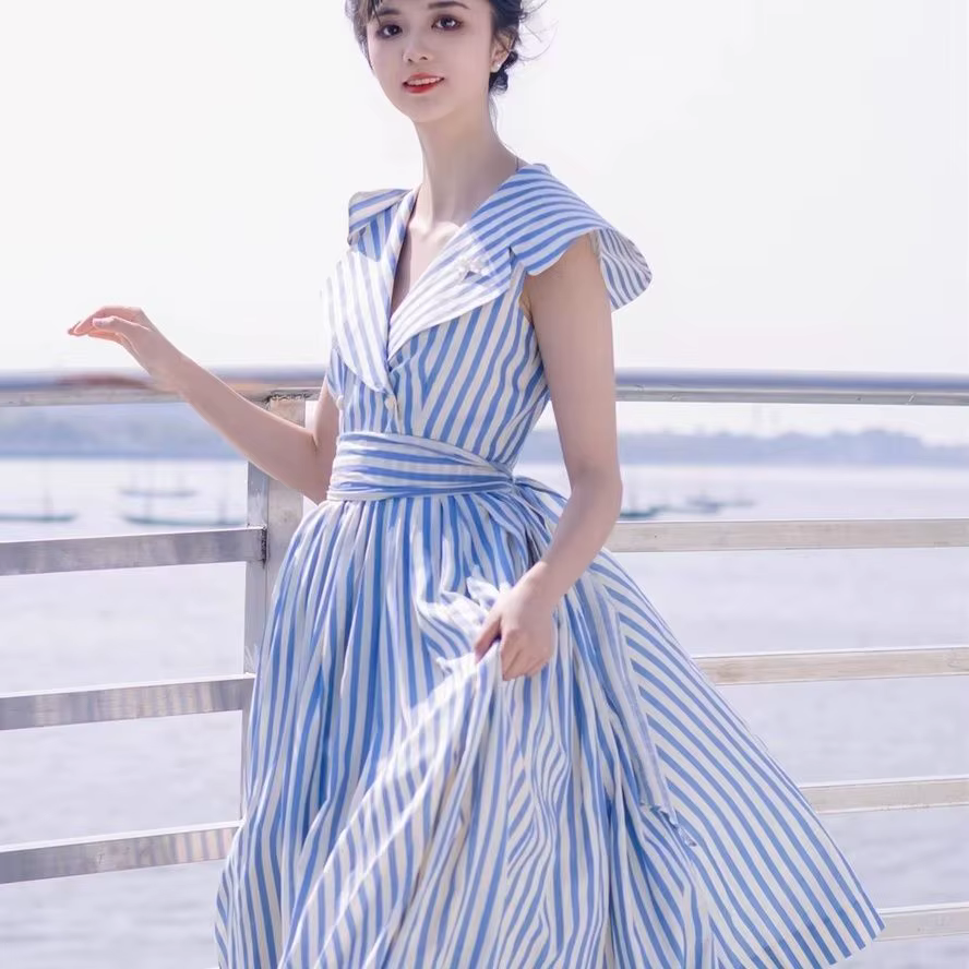 Robe Nostalgique Rayée Bleue pour Femme, Col Marine Estival, Robe Plissée Tendance
