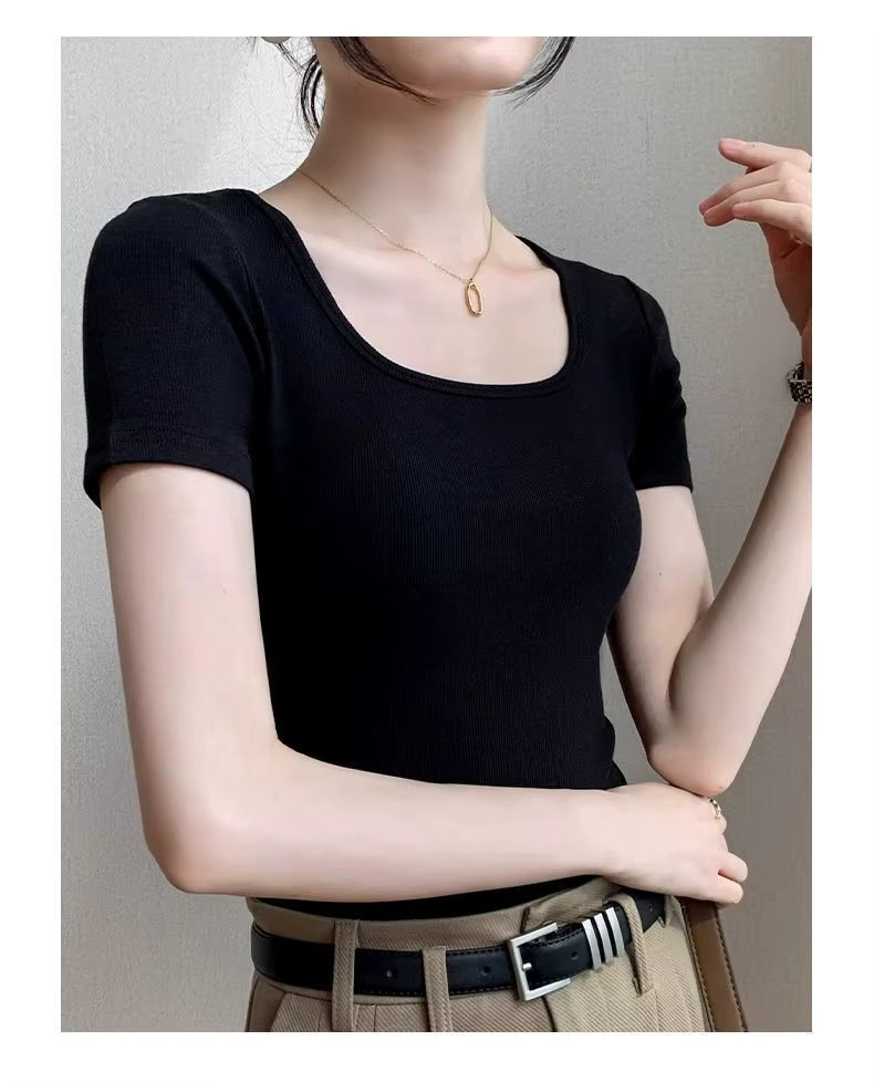 T-shirt populaire à manches courtes pour femmes, couleur unie, design polyvalent avec détails en fil