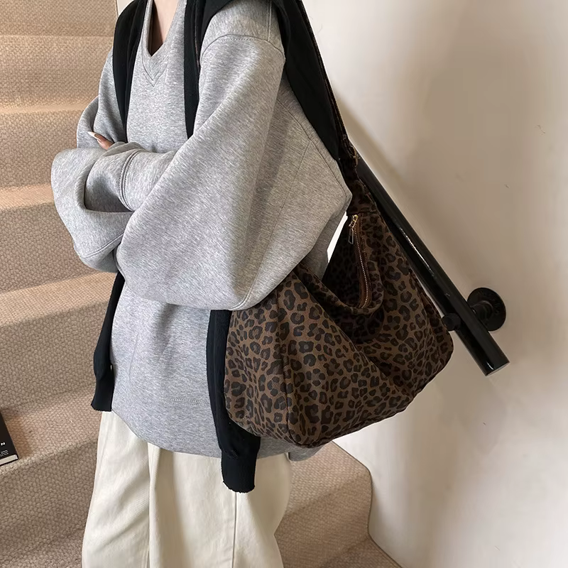 Sac à bandoulière en Textile doux pour femmes, tendance, décontracté, grande capacité, imprimé léopa