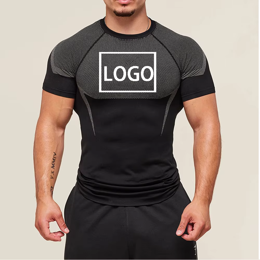 T-shirts pour hommes sur mesure haut de gamme. Impressions disponibles pour motifs avant, emblèmes d