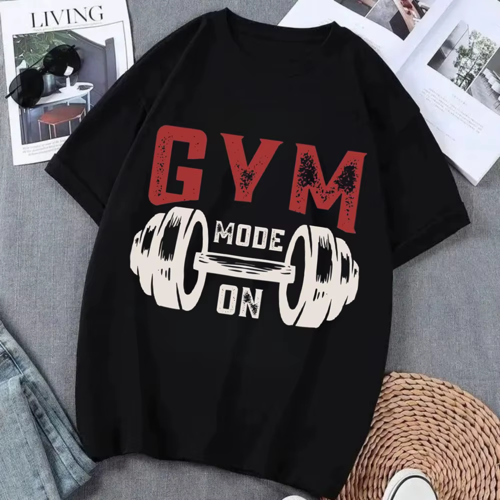 T-shirt graphique haltères de gym, imprimé lettrage gras, style streetwear, haut à thème fitness, ch