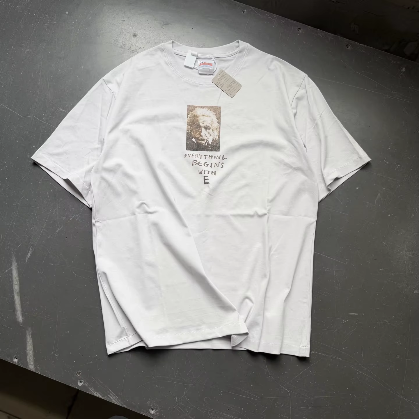 T-shirt blanc de bonne qualité Saint Everything Begins with E Fashion pour hommes et femmes, style v