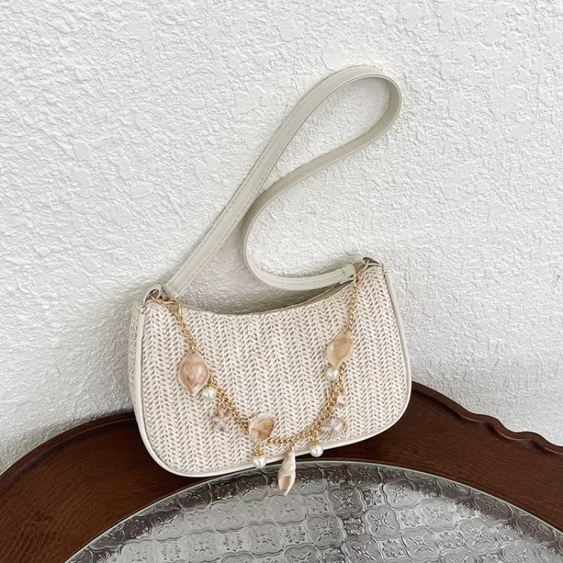 CEEKAY Sac à bandoulière croisé en paille tressée style bohème, motif croissant, avec chaîne de perl