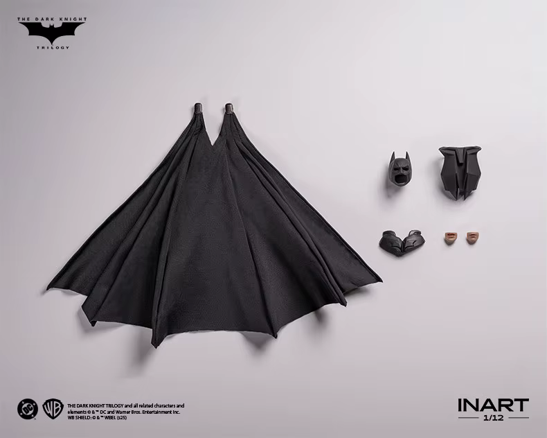 En stock INART « Le Chevalier Noir : L'Éveil » Figurine d'action Batman 1/12 et Pack d'accessoires C