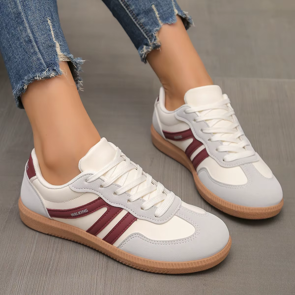 Baskets Plates de Luxe Confortables à Enfiler pour Femme, Chaussures d'Extérieur Légères et Souples,