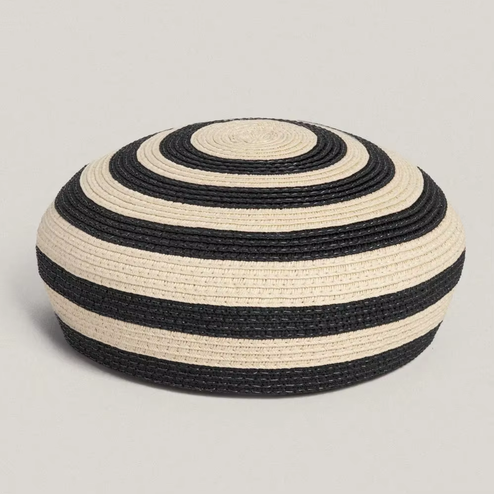 Béret en paille rayé pour femme, chapeau tissé style pillbox, idéal pour les vacances à la Côte d'Az