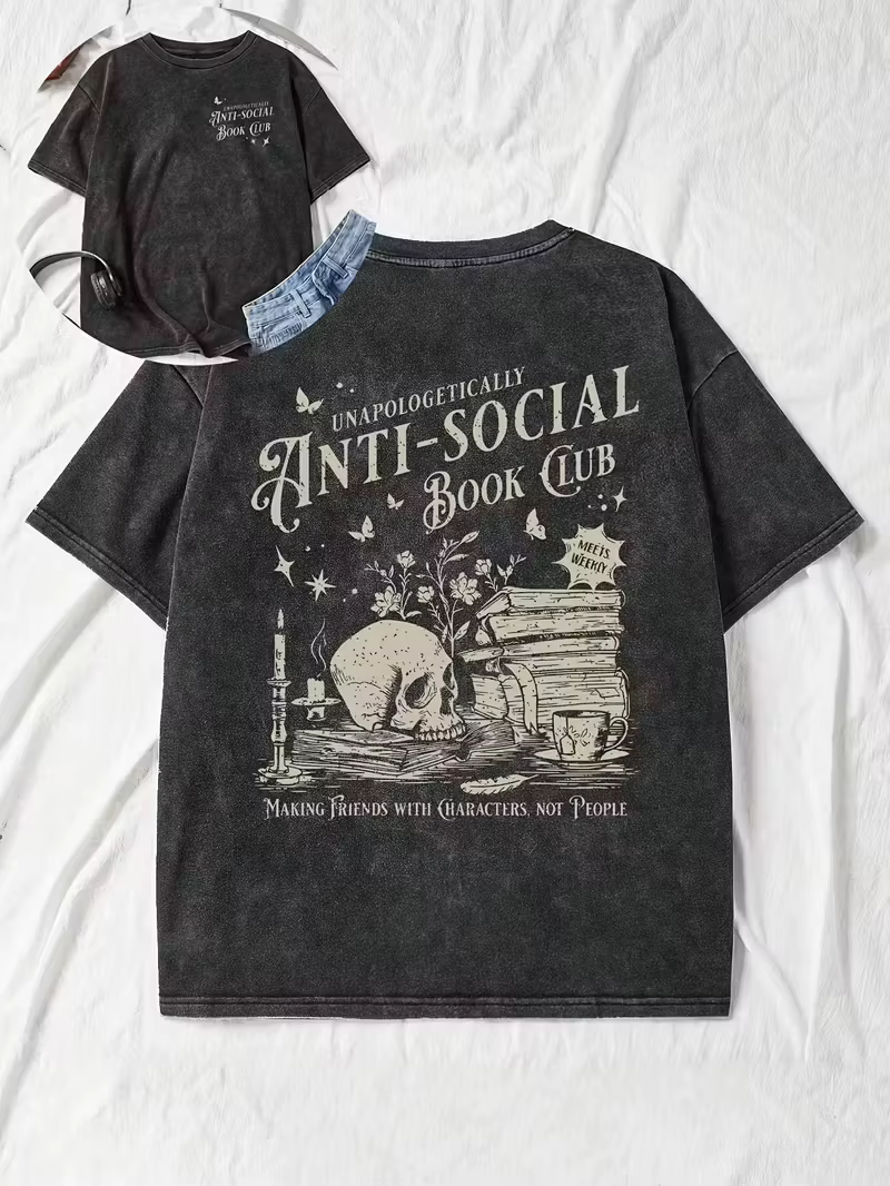 T-shirt décontracté à col rond pour femme avec un imprimé graphique rétro « Anti-Social Book Club »,