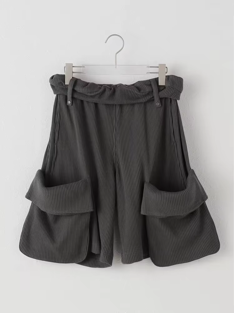 REDDACHiC Short cargo pour femme à taille roulée, motif gaufré gris rétro, grandes poches, coupe lar