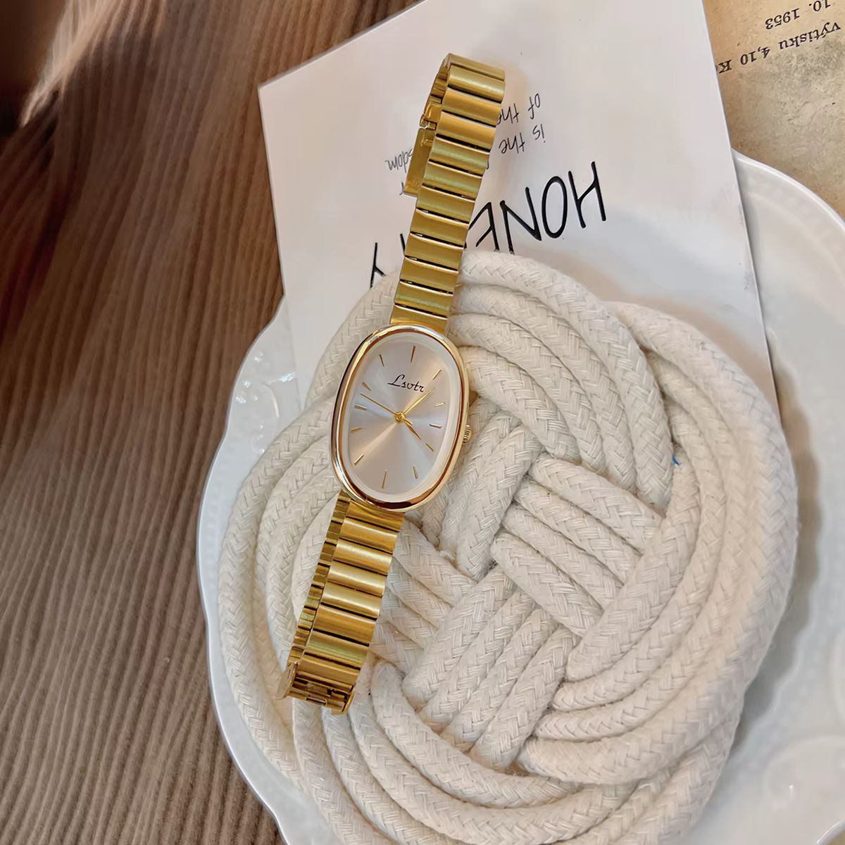 1pc nouvelle montre pour femme à la mode avec Bracelet en or, Style Ins Vintage et de luxe, montre à