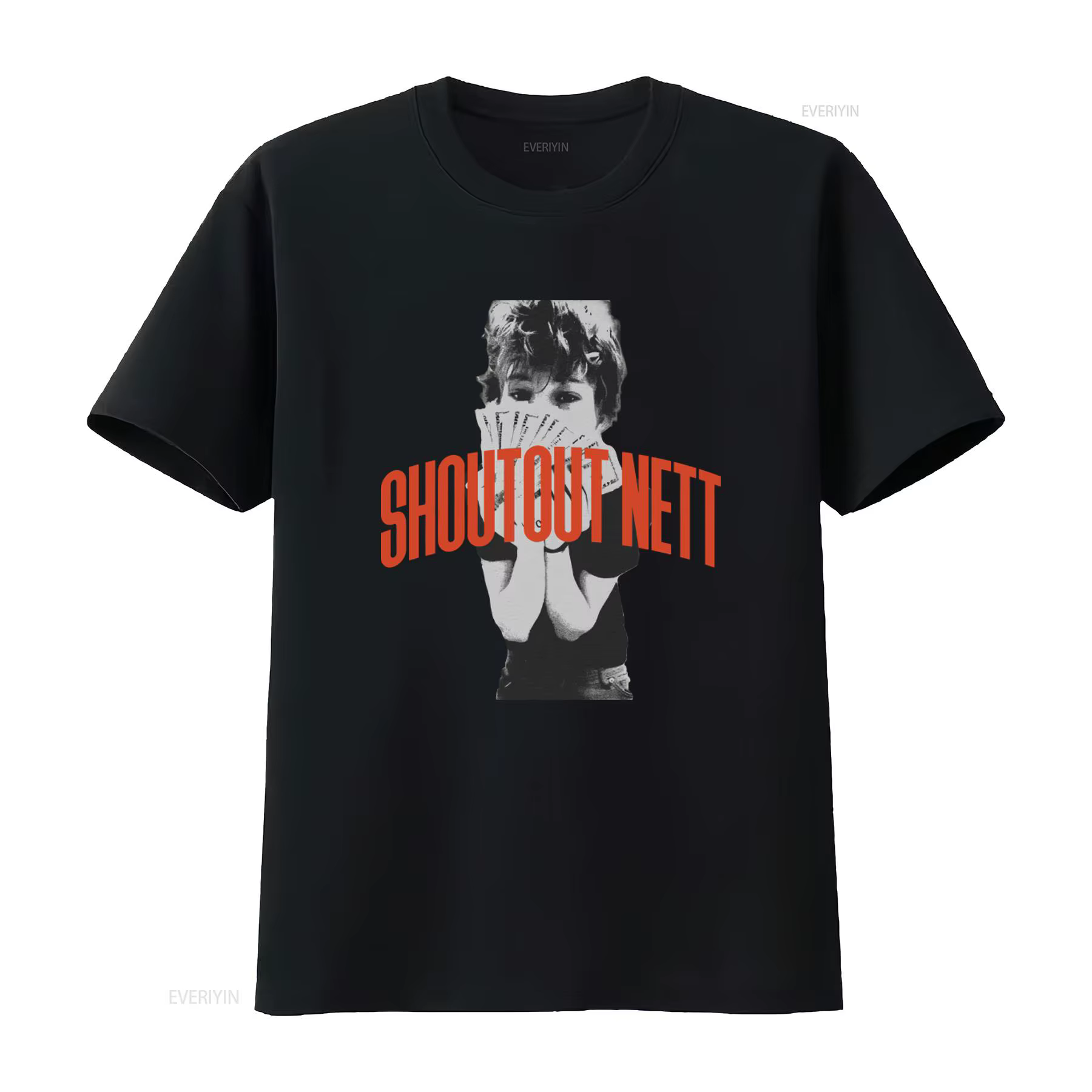 T-shirt Nettspend Shoutout au design élégant pour les amateurs de mode tendance, style vintage délav