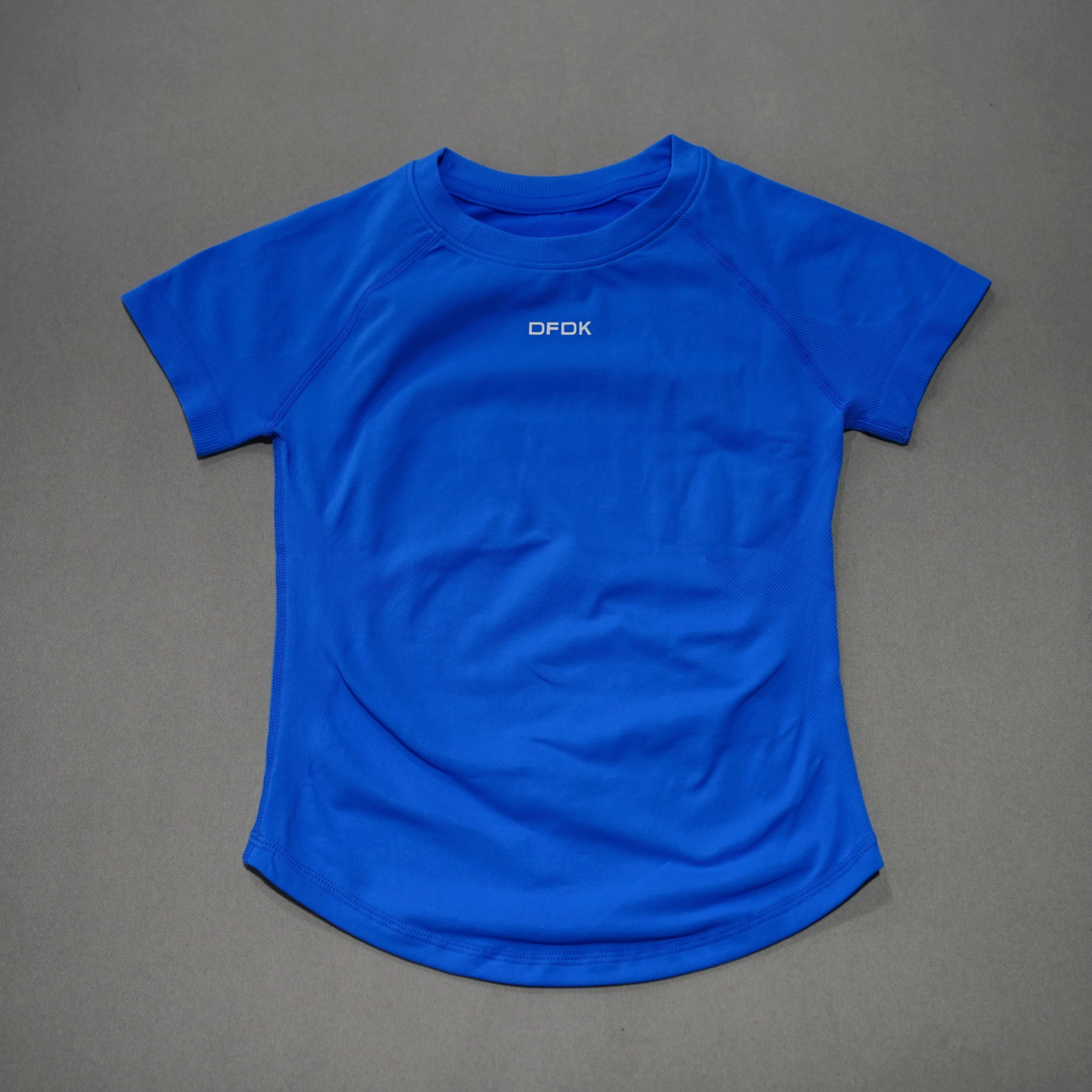 Nouveau T-shirt de sport respirant pour femme 2026 – Col rond, manches courtes, coupe ajustée élasti