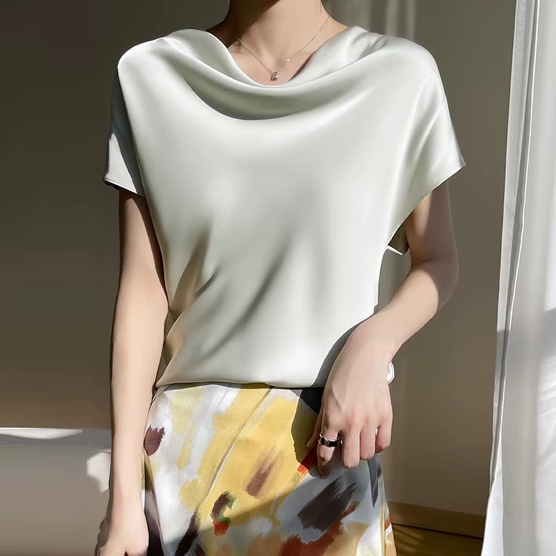 T-Shirts d'été en soie pour femmes, col rond, manches courtes, décontracté, couleur unie, bas, ample