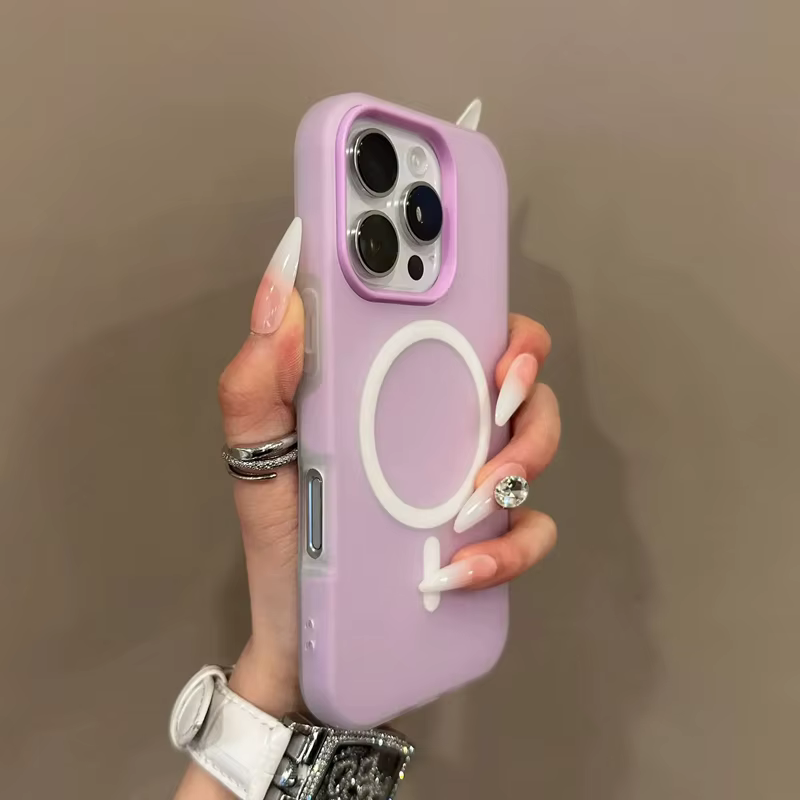 Coque de téléphone magnétique antichoc mate de luxe avec chargement sans fil pour iPhone 11 12 13 14